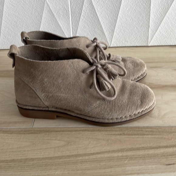 Hush puppies suede ankle boot - Picture 3 of 5